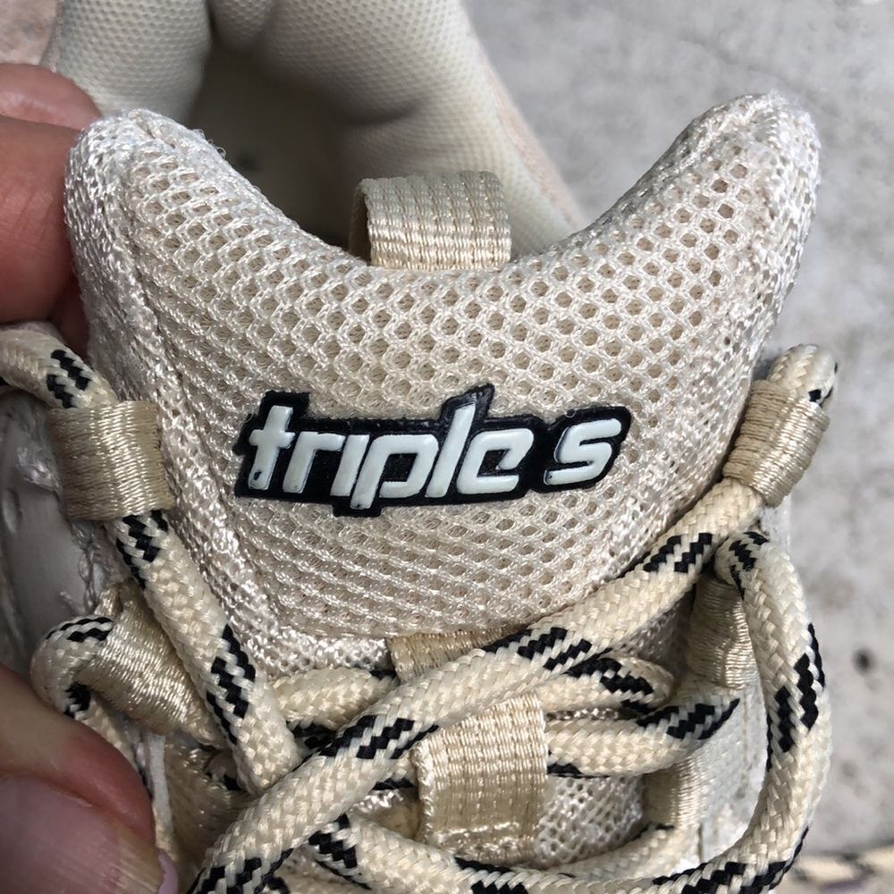 Balenciaga  Triple  S sneakers - Picture 7 of 10